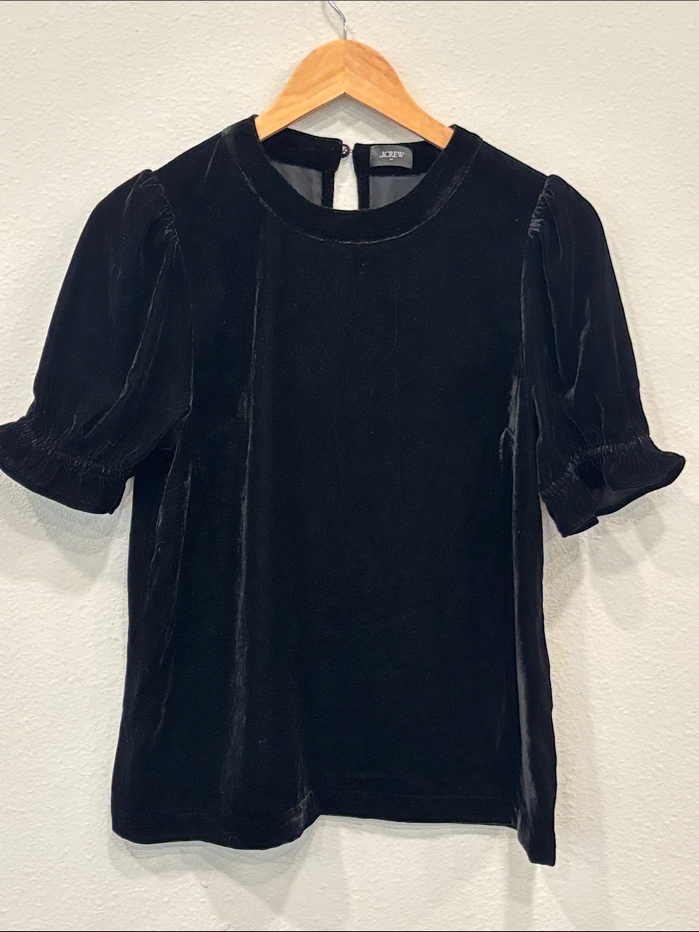 J. Crew Women’s Black Velvet Puff-Sleeve Blouse Size S